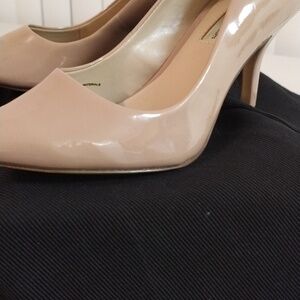 Woman heels nude color size 7w by Inc international concepts